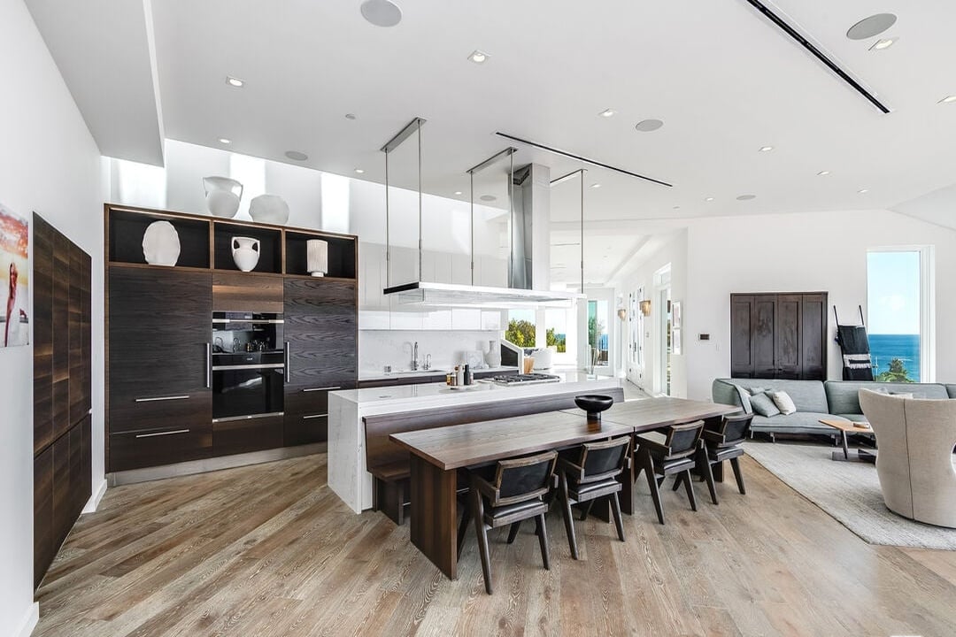 Vireon Pavilion, Pacific Coast Hwy, 90265