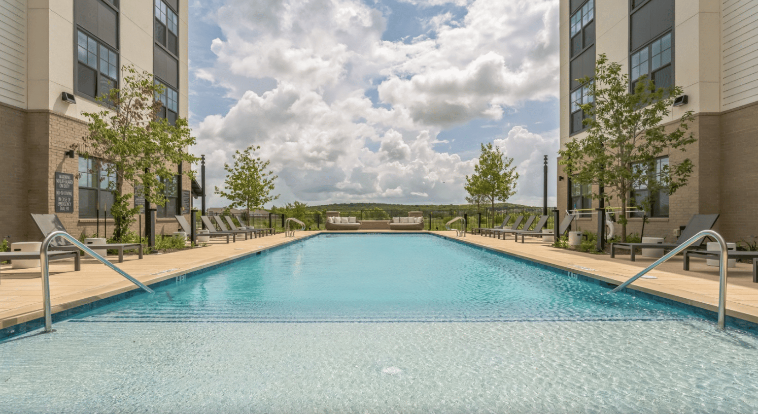 Enjoy 10 Weeks Free on all Units! Plus $1,000 Look & Lease Special!