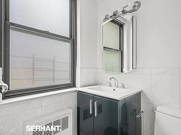 225 East 36th Street Unit: 2N