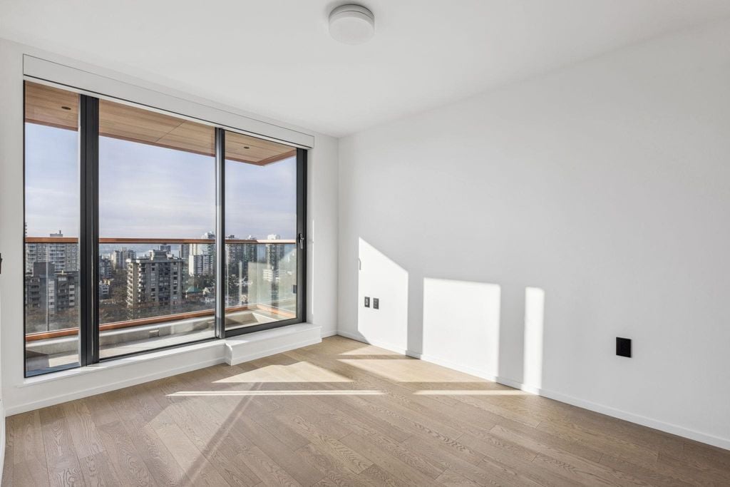 1408 Robson St, #1901