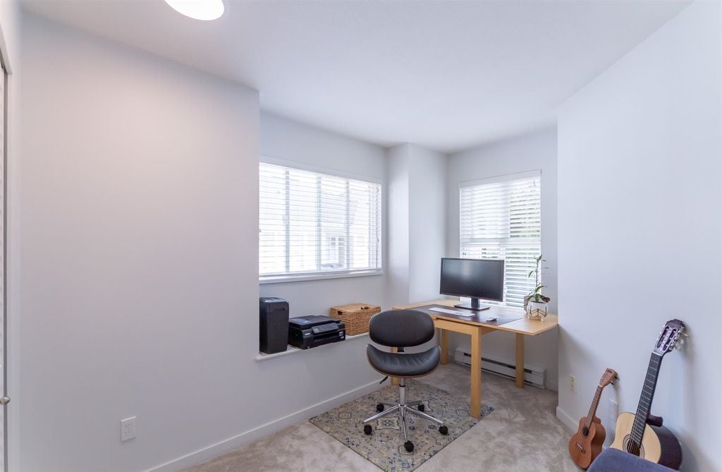 8515 Aquitania Pl