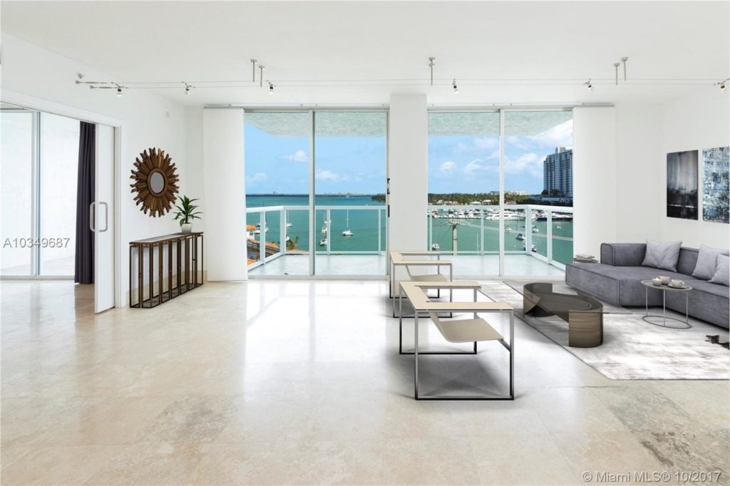 Grand Chrysta Dwyer-Hammon Sells Grand Venetian Stunner!