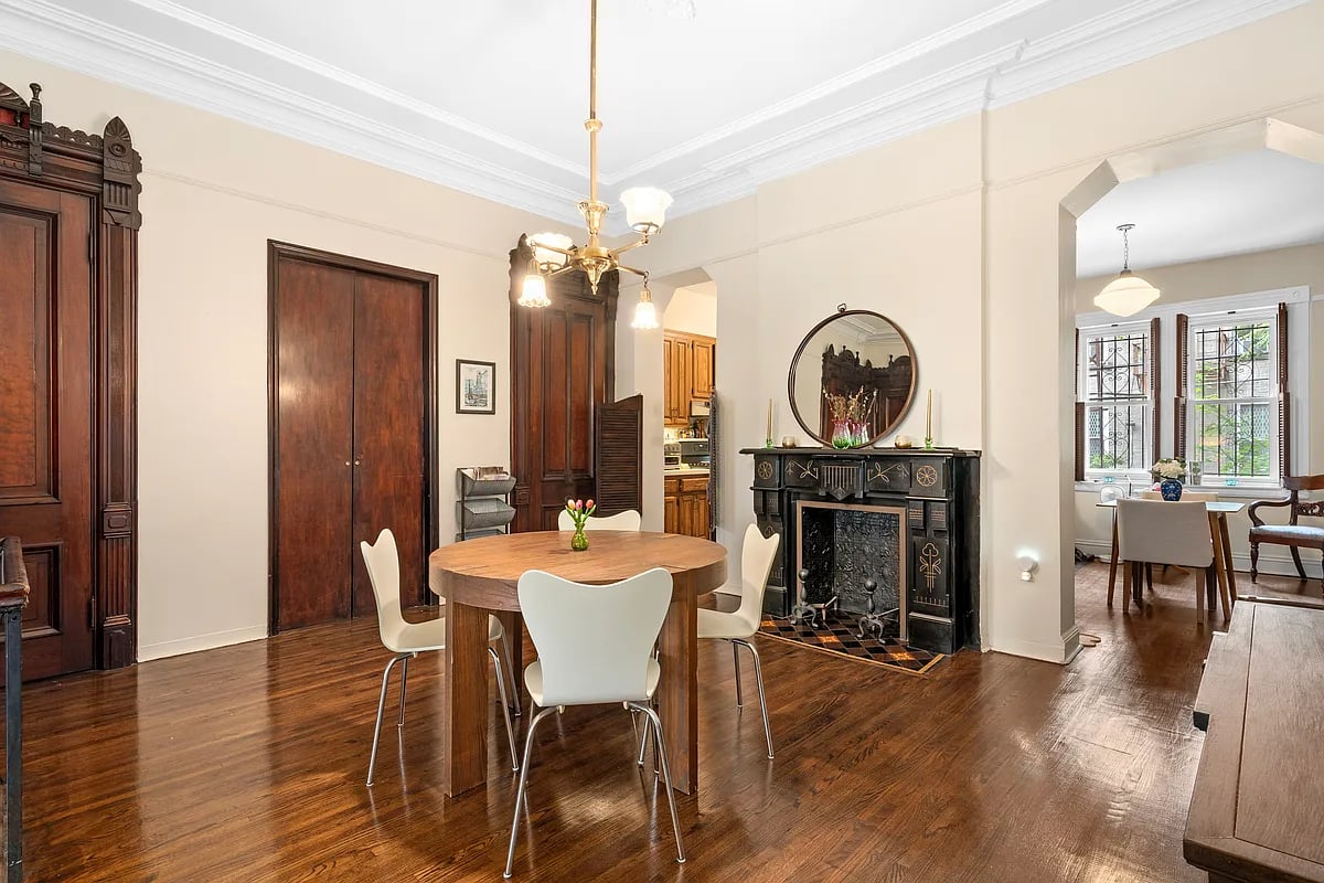 500 Ninth Street Unit: PARLOR