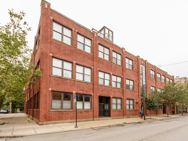1101 W ARMITAGE AVE 210