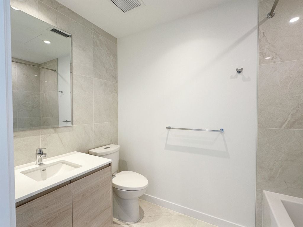 680 Quayside Dr, #1401