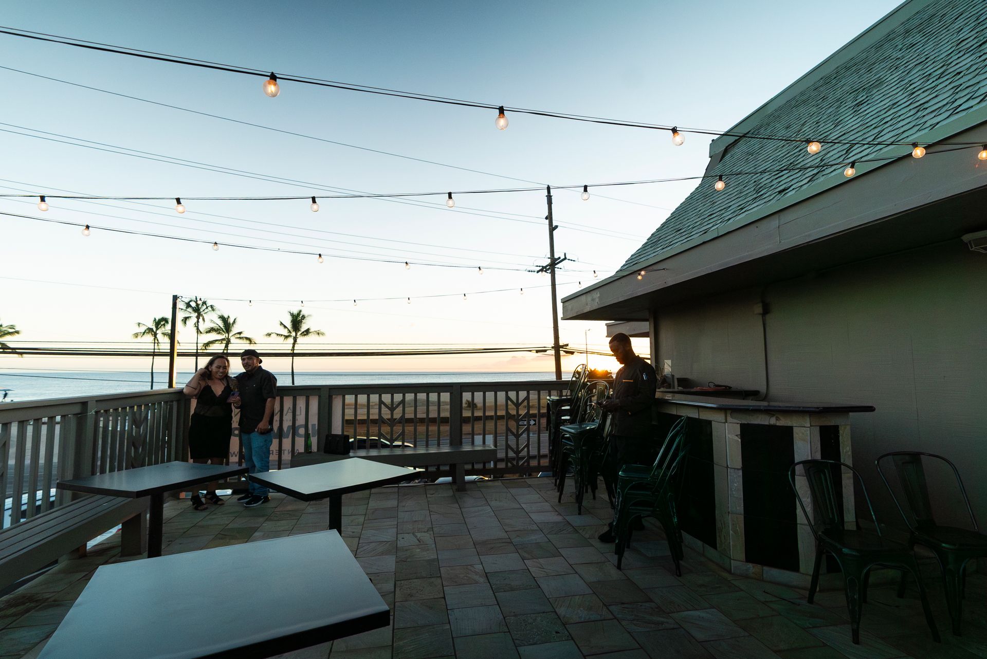 Maili Sunset Marketplace