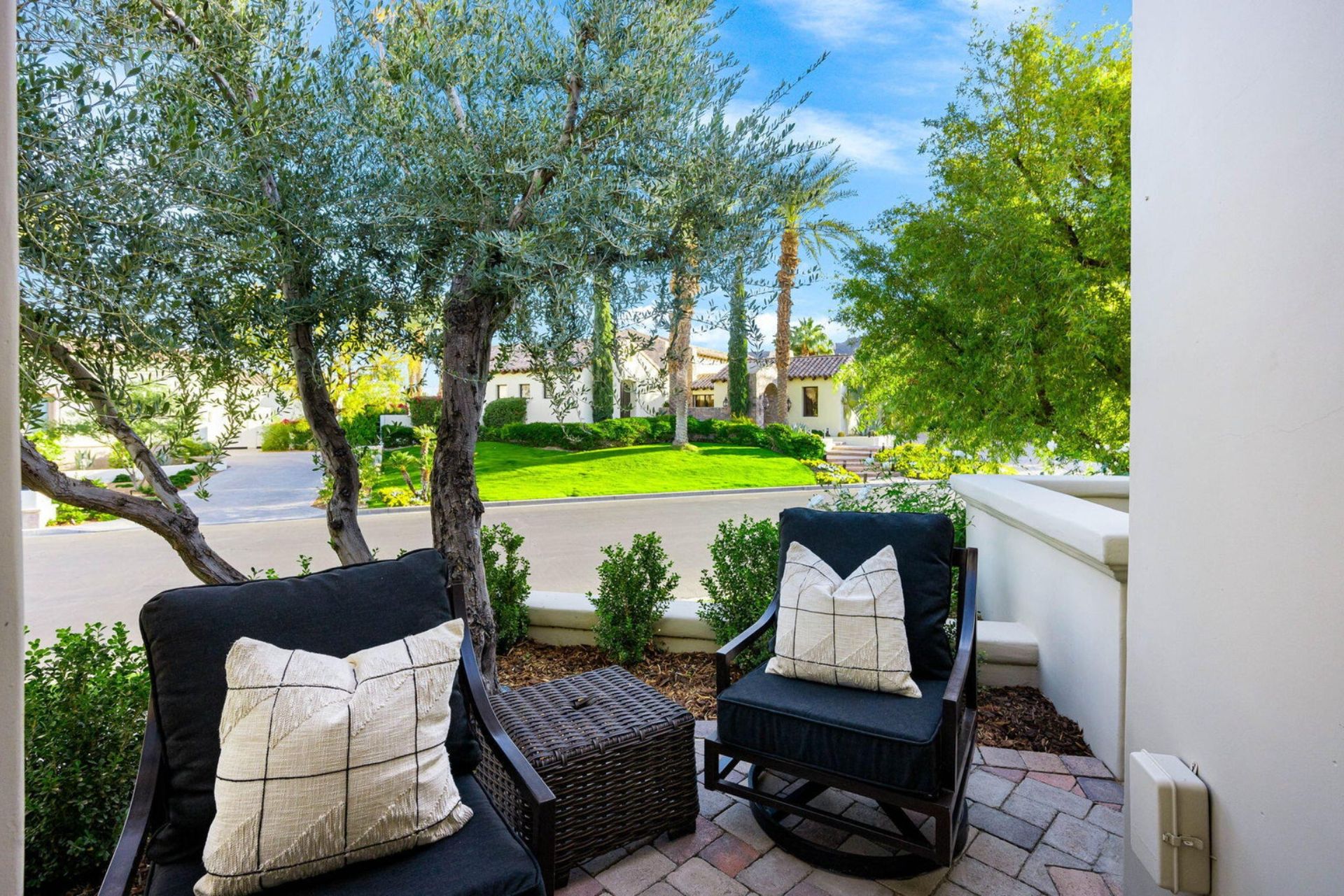 52705 Claret Cove