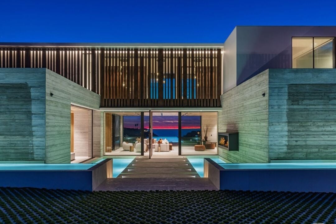 Skyreach Manor, Dume Dr, 90265