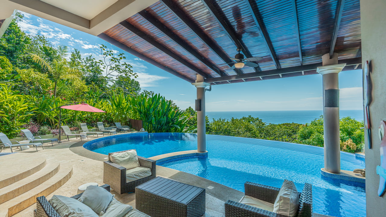 Ocean View Luxury Estate with An Incredible Location in Dominical