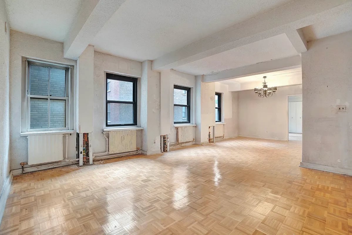 2166 Broadway #11F