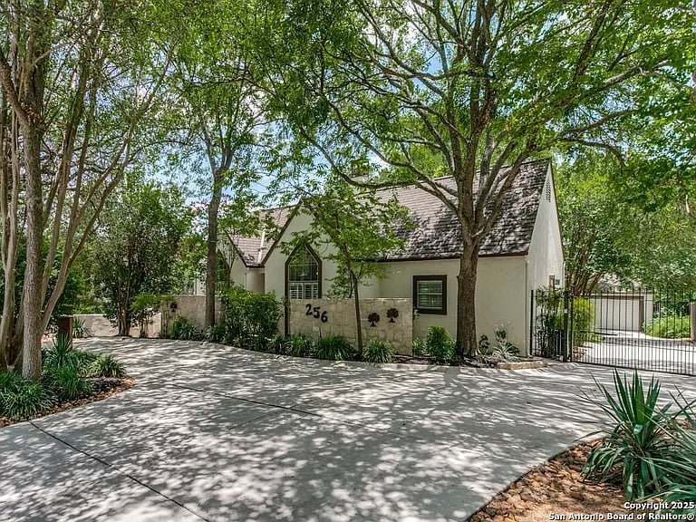 256 Montclair
