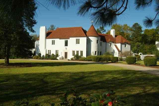 The Castle — 75 SW Shaw Rd