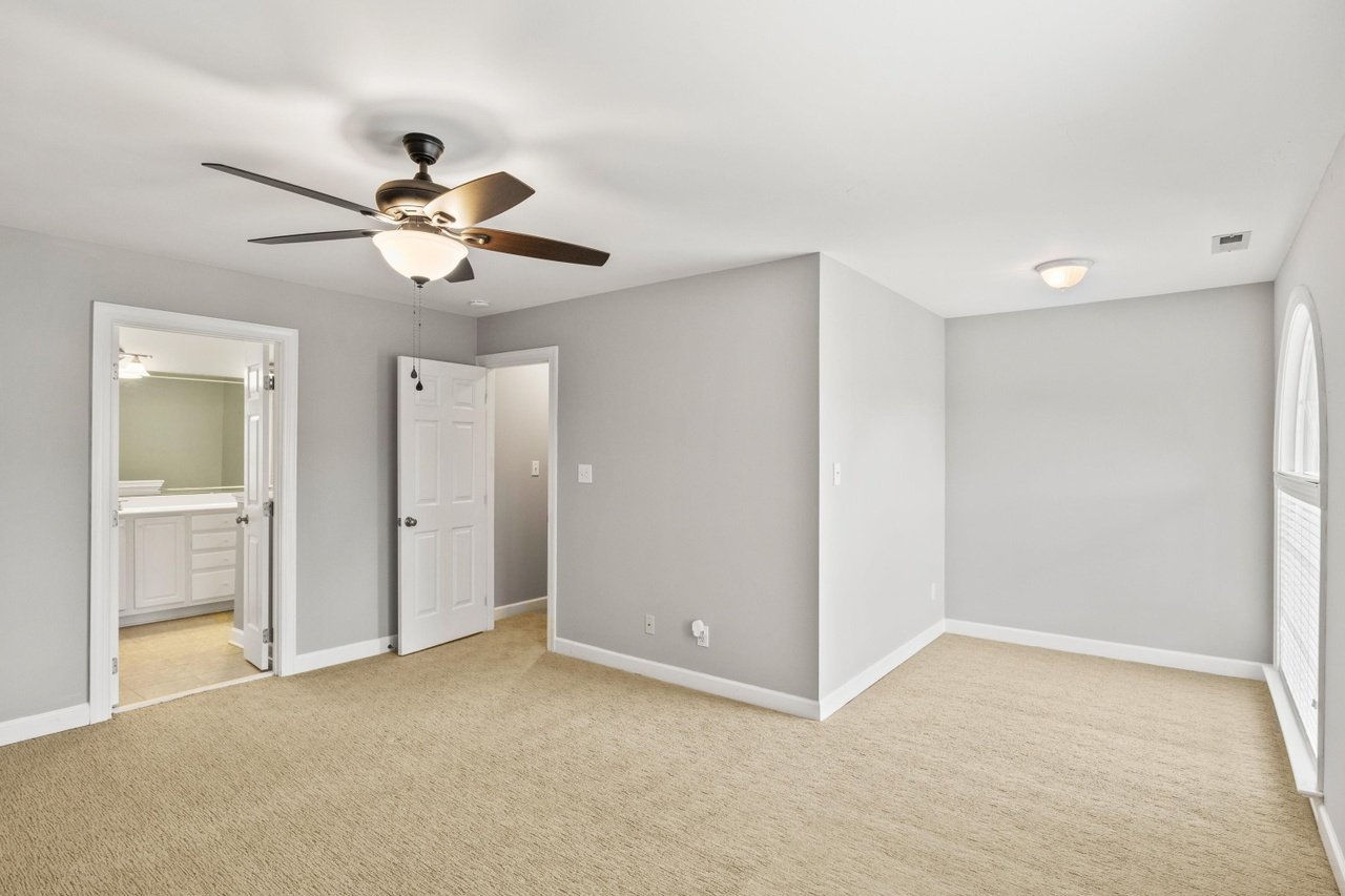 5 Morgans Ridge Ln