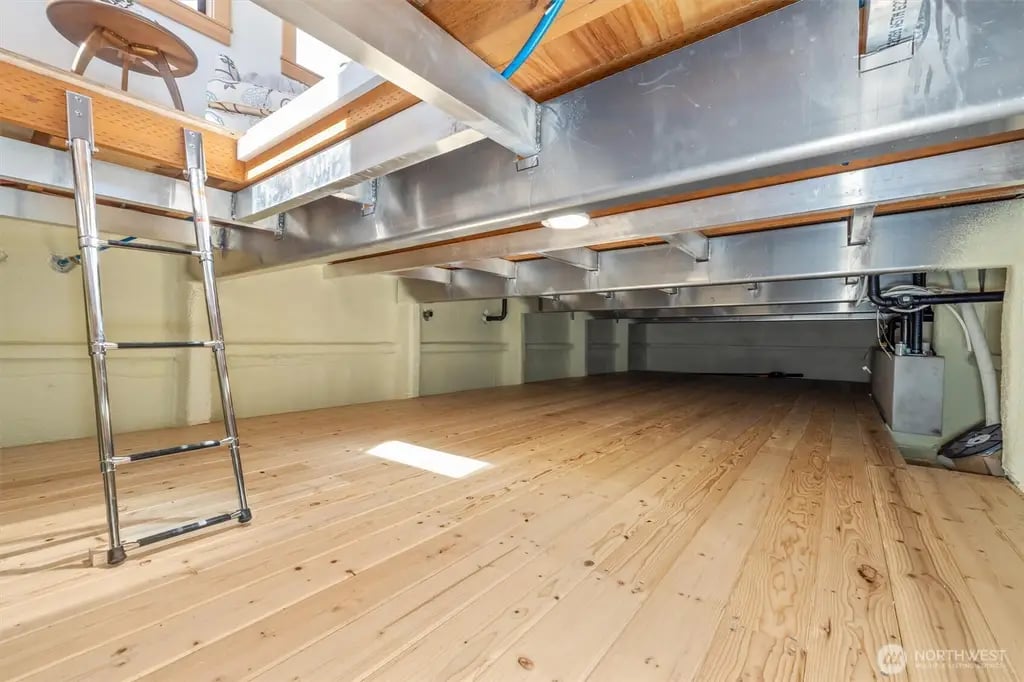 1080 W Ewing Place #0-P
