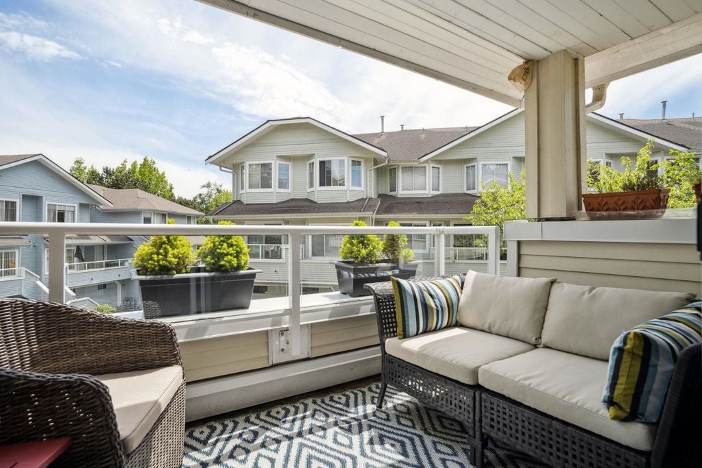 230 Waterleigh Dr