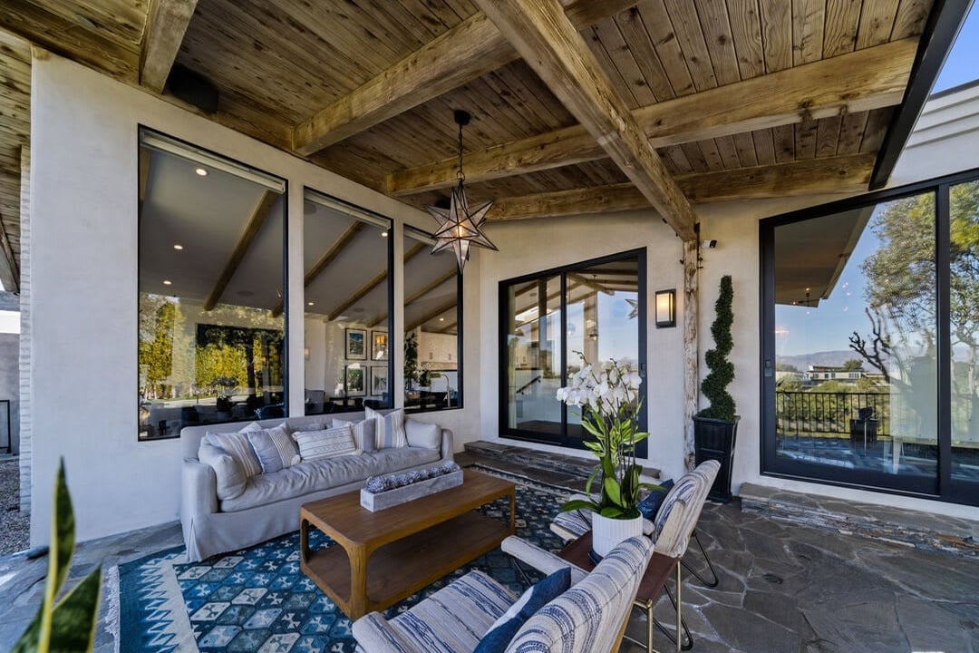 Lumina Villa