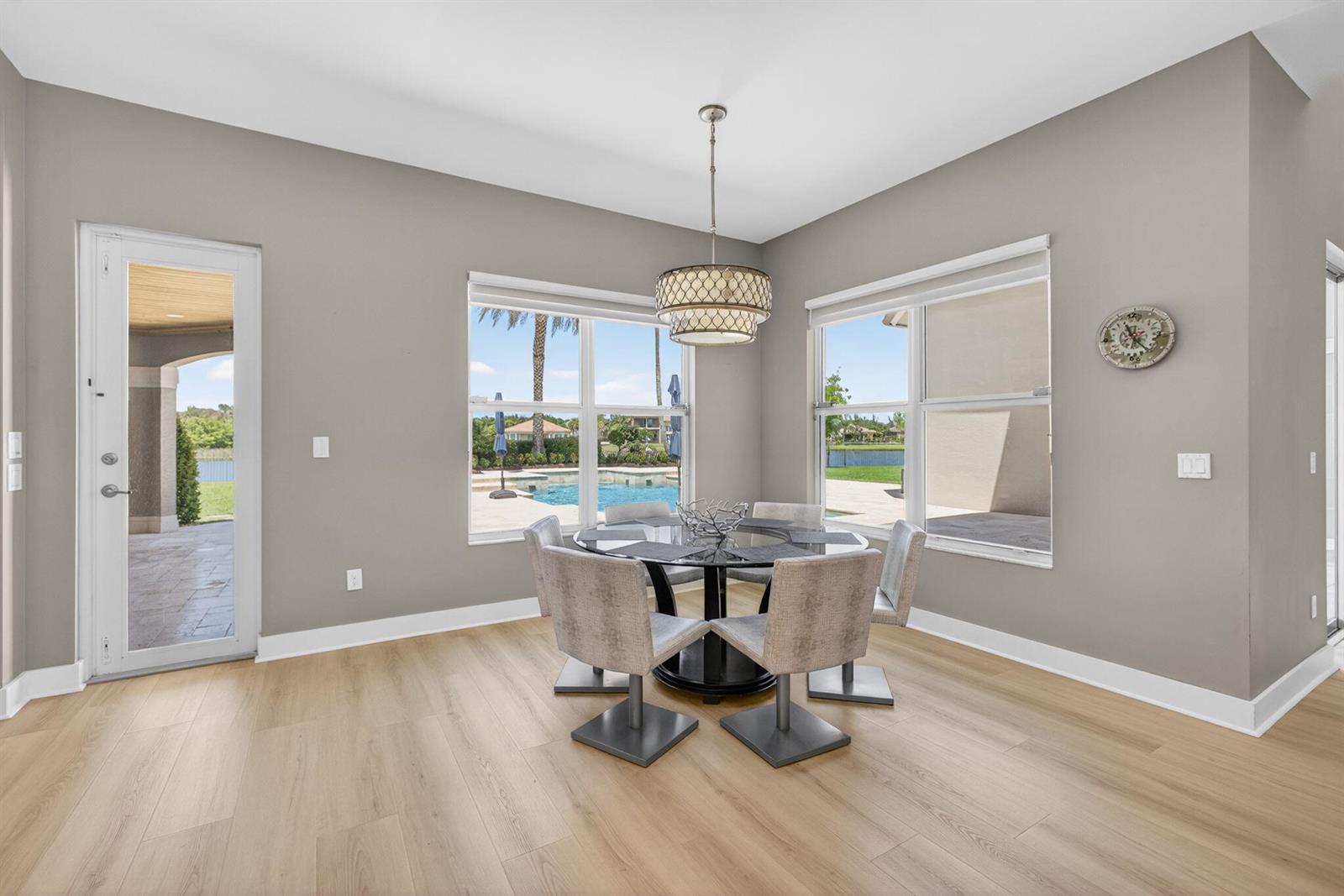 11135 Lynwood Palm Way