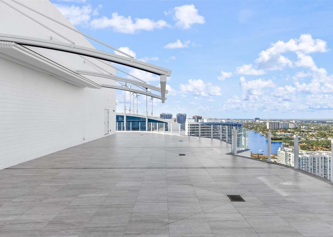 525 N Fort Lauderdale Beach Blvd #2201