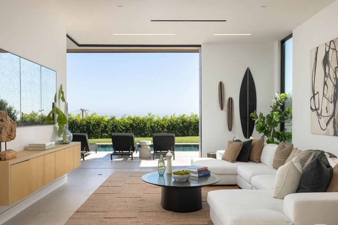 Zenith Horizon, Malibu Rd, 90265