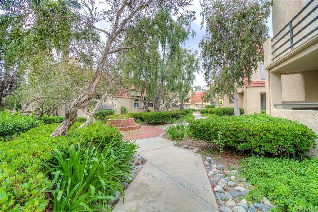 57 Largo St