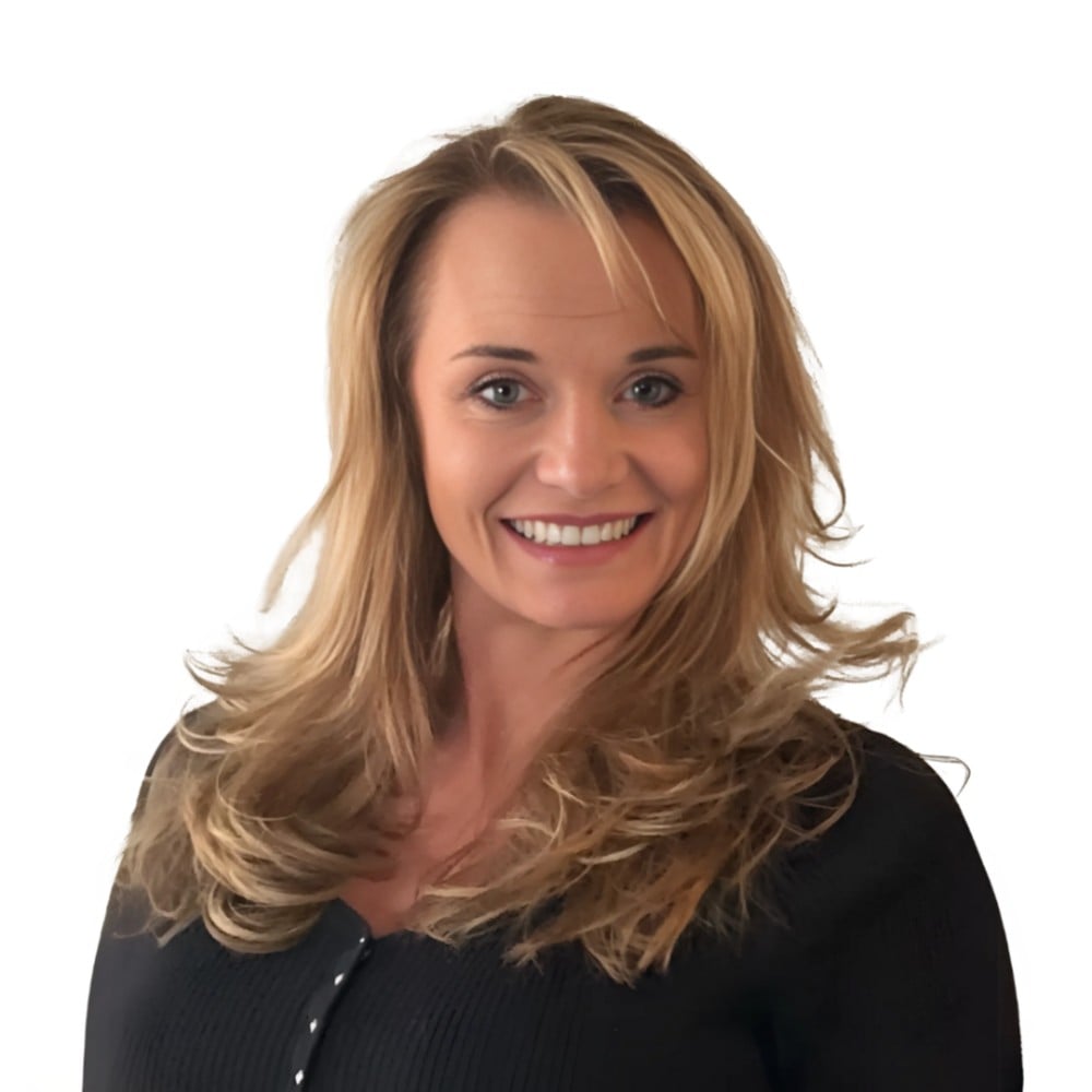Susie Oliver Melbourne, FL Real Estate Agent Headshot