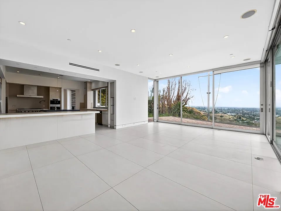 770 Paseo Miramar