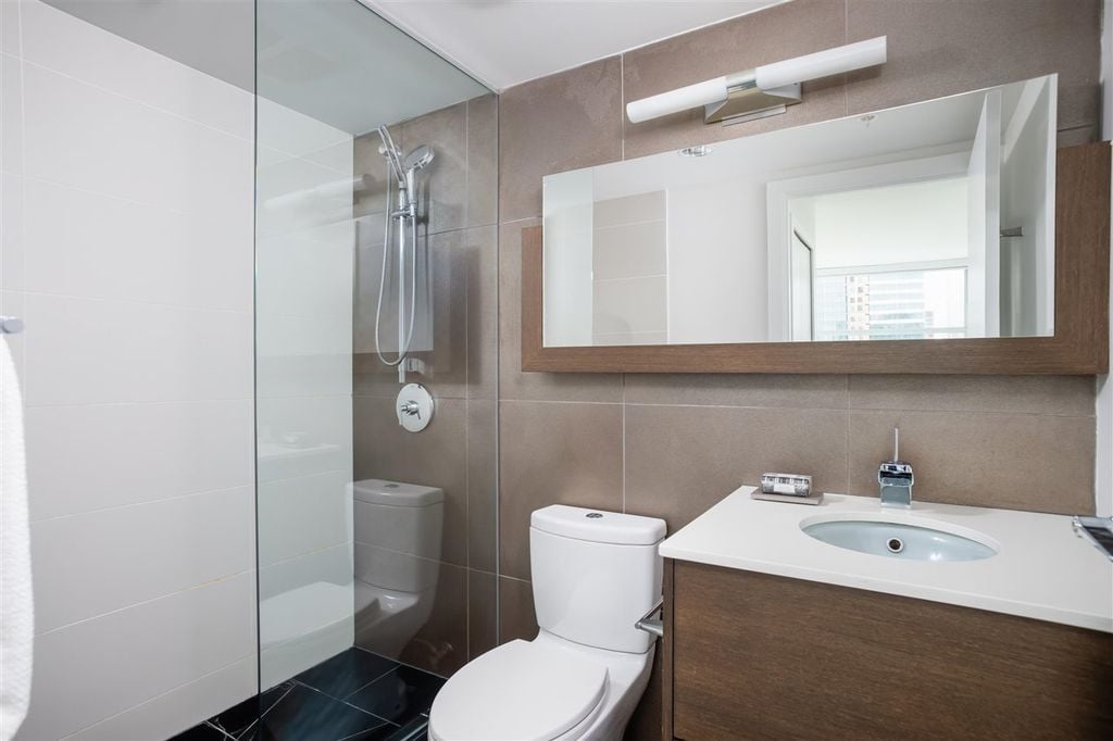161 W Georgia St, #1508