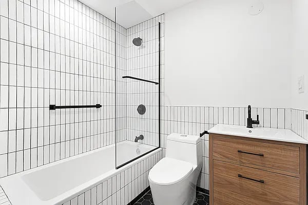 915 Jefferson Avenue