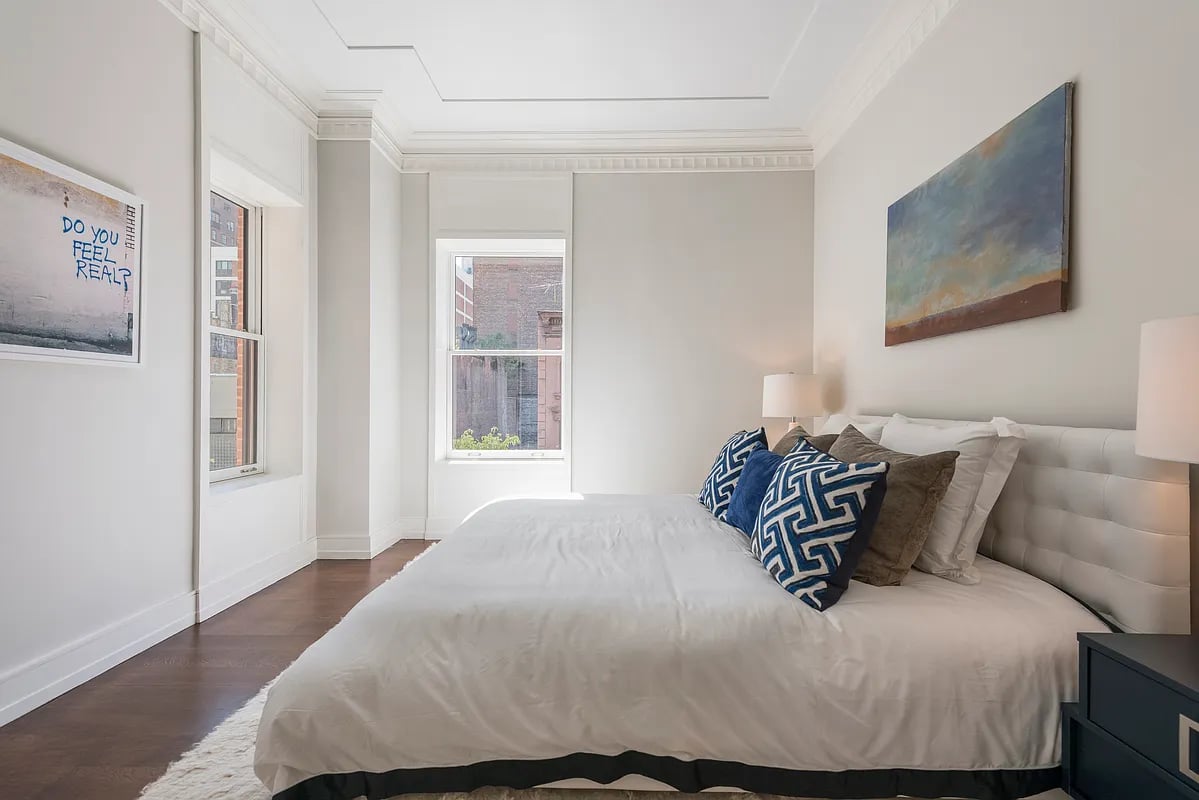 33 E 74TH Street 5A