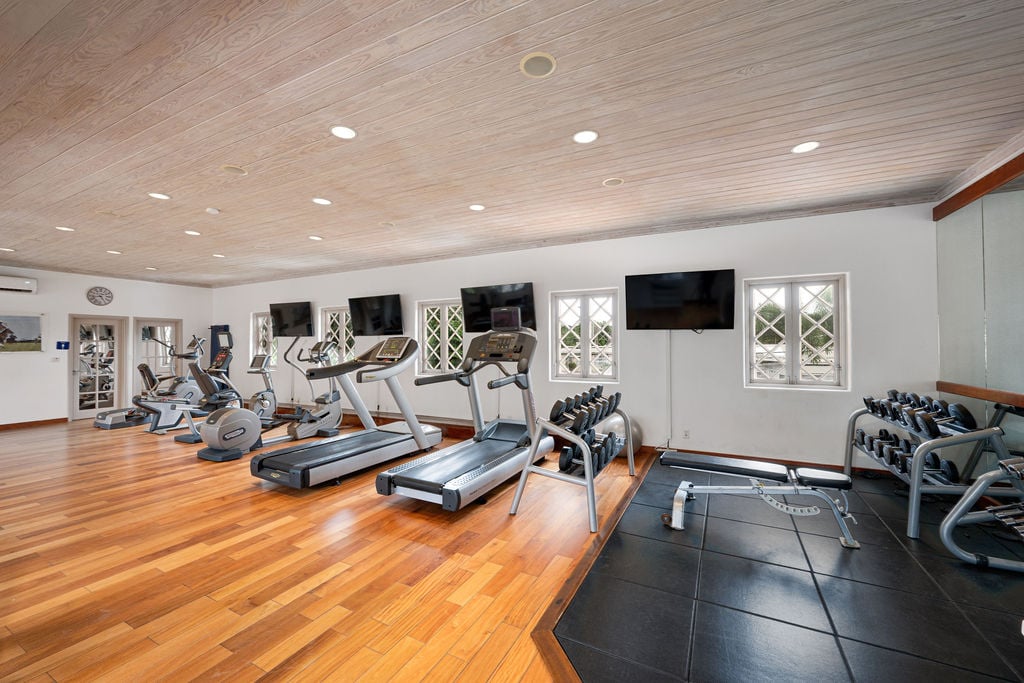 Saint Peter's Bay 506