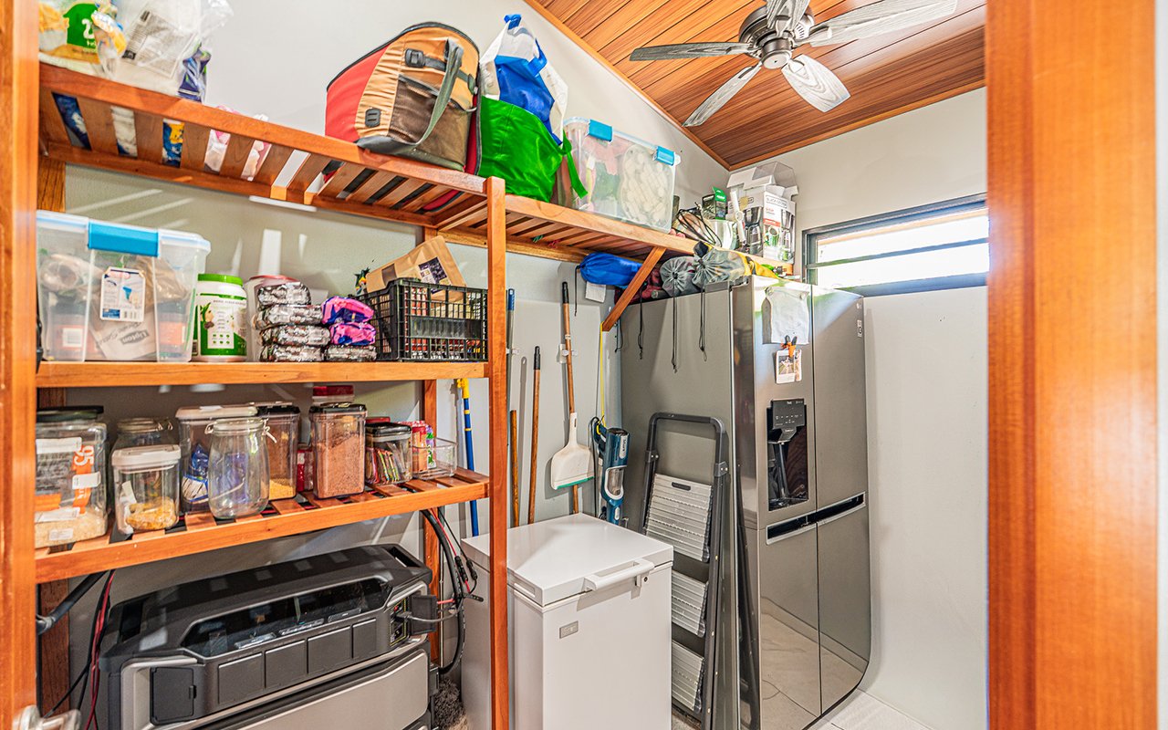 Home Near Downtown Uvita with Private Forest and Creek