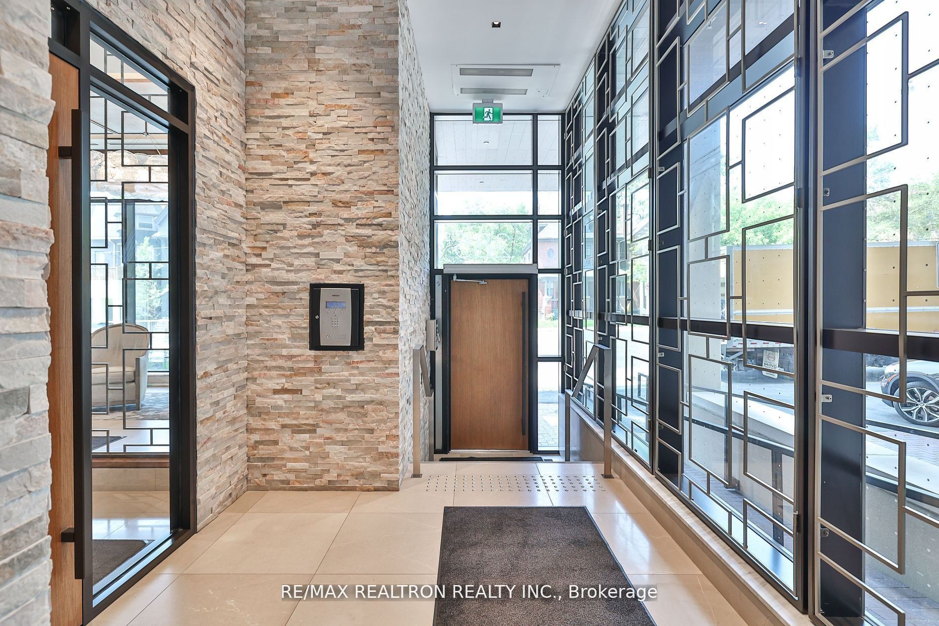 285 Avenue Road #601
