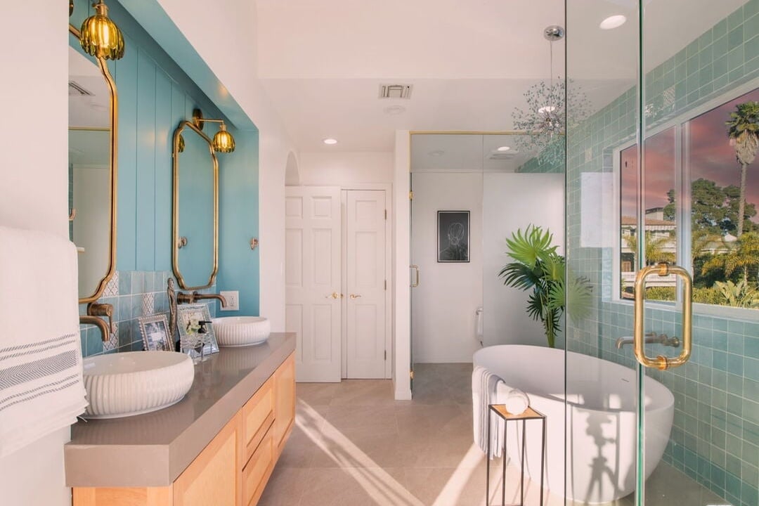 905 Berkeley St, 90403