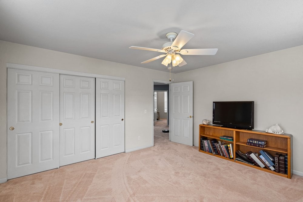 2010 Falcon Ridge Dr