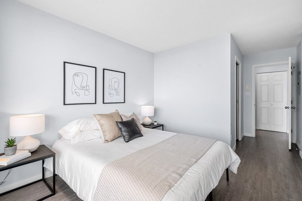 9633 Manchester Dr, #1701