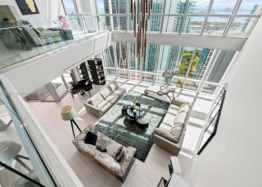 851 NE 1st Ave Ph 5401