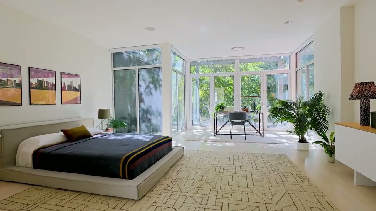  For Sale: 240 East 61st Street