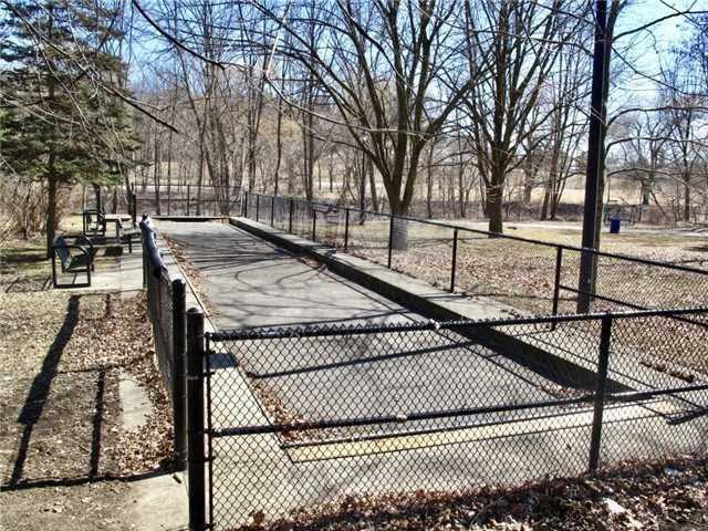 141 Woodbridge Ave W 206