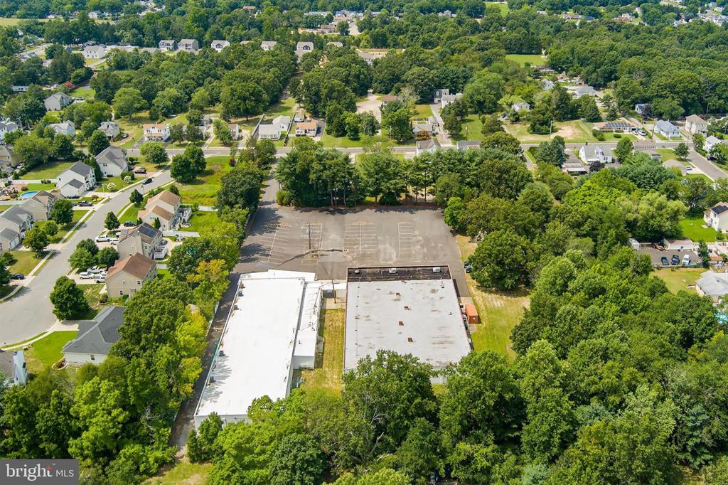 360 Fairview Ave