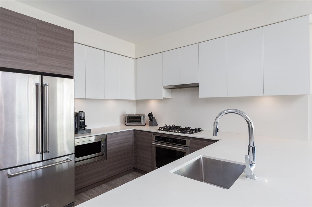 4468 Dawson St, PH501
