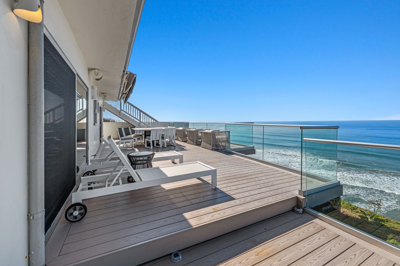 Encinitas Oceanfront Retreat