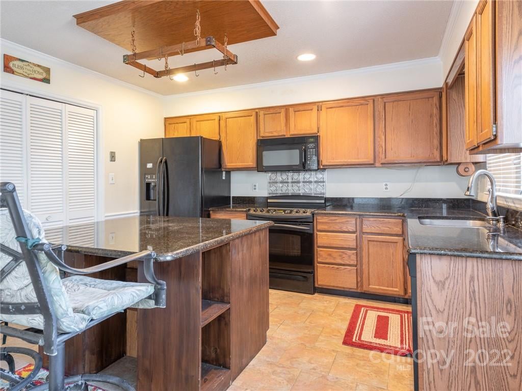 5400 Country Woods Dr