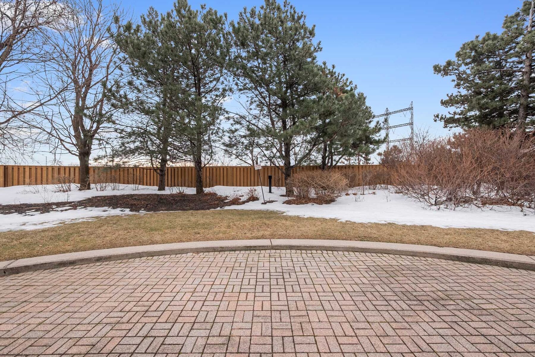 101 Subway Cres #311