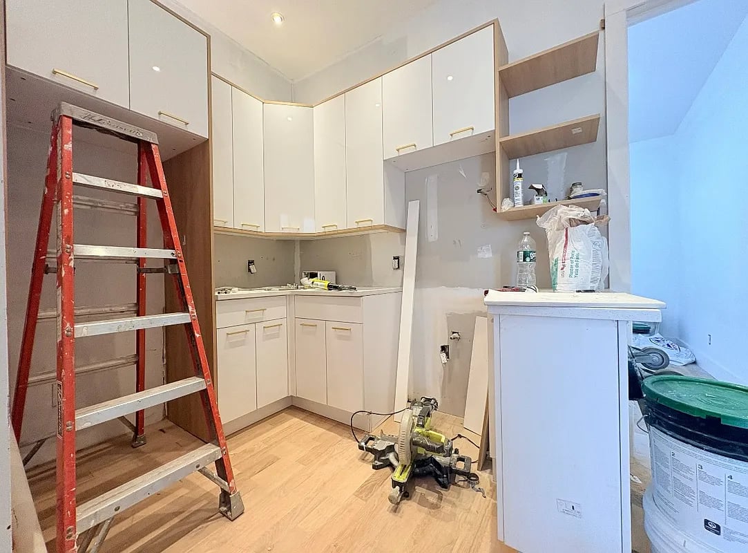 183 Troutman Street Top floor