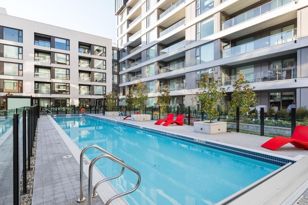 1571 W 57th Ave, #605