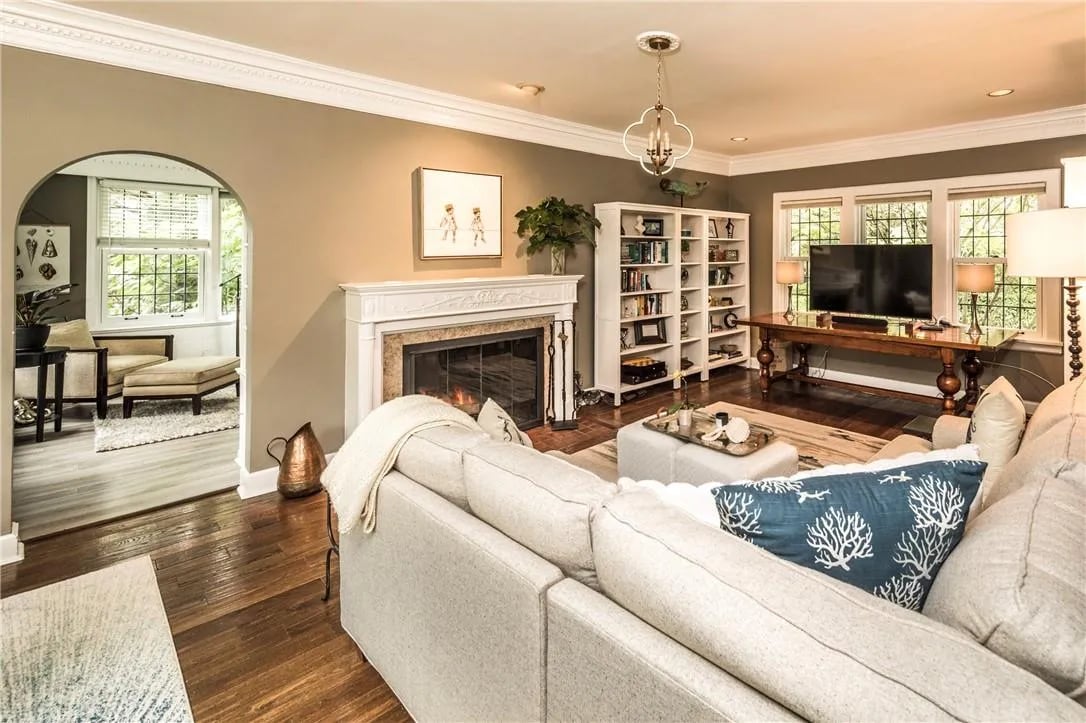 82 Brookfield Rd