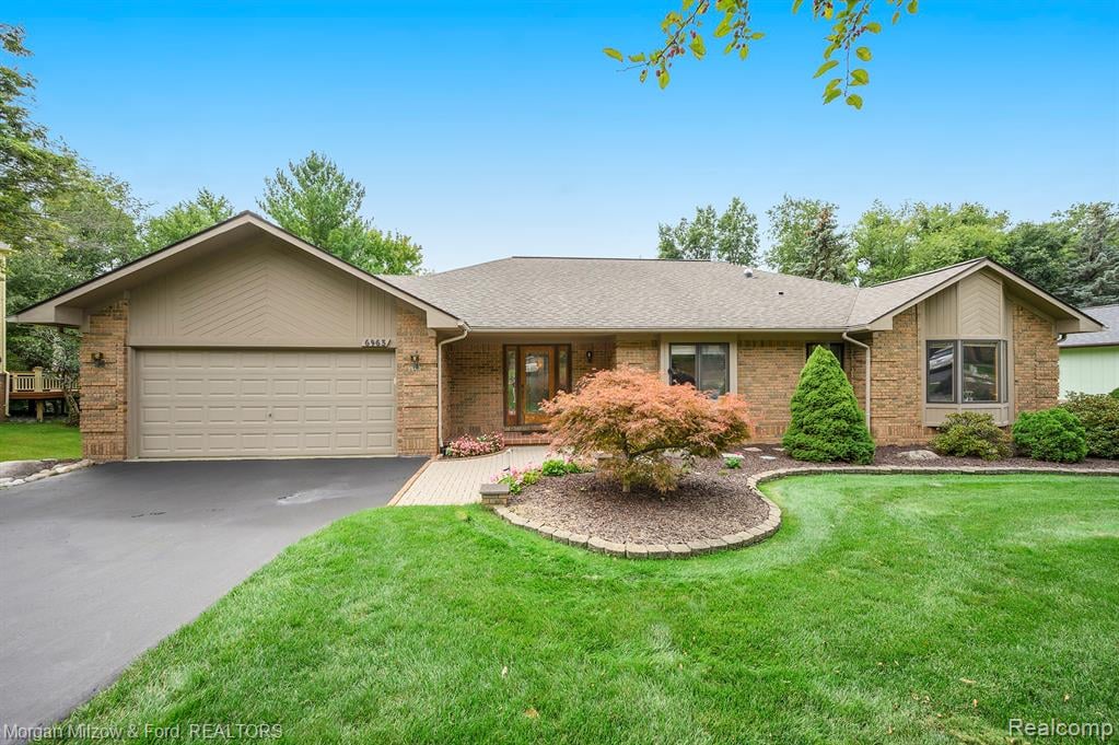 6463 Deer Ridge Drive 