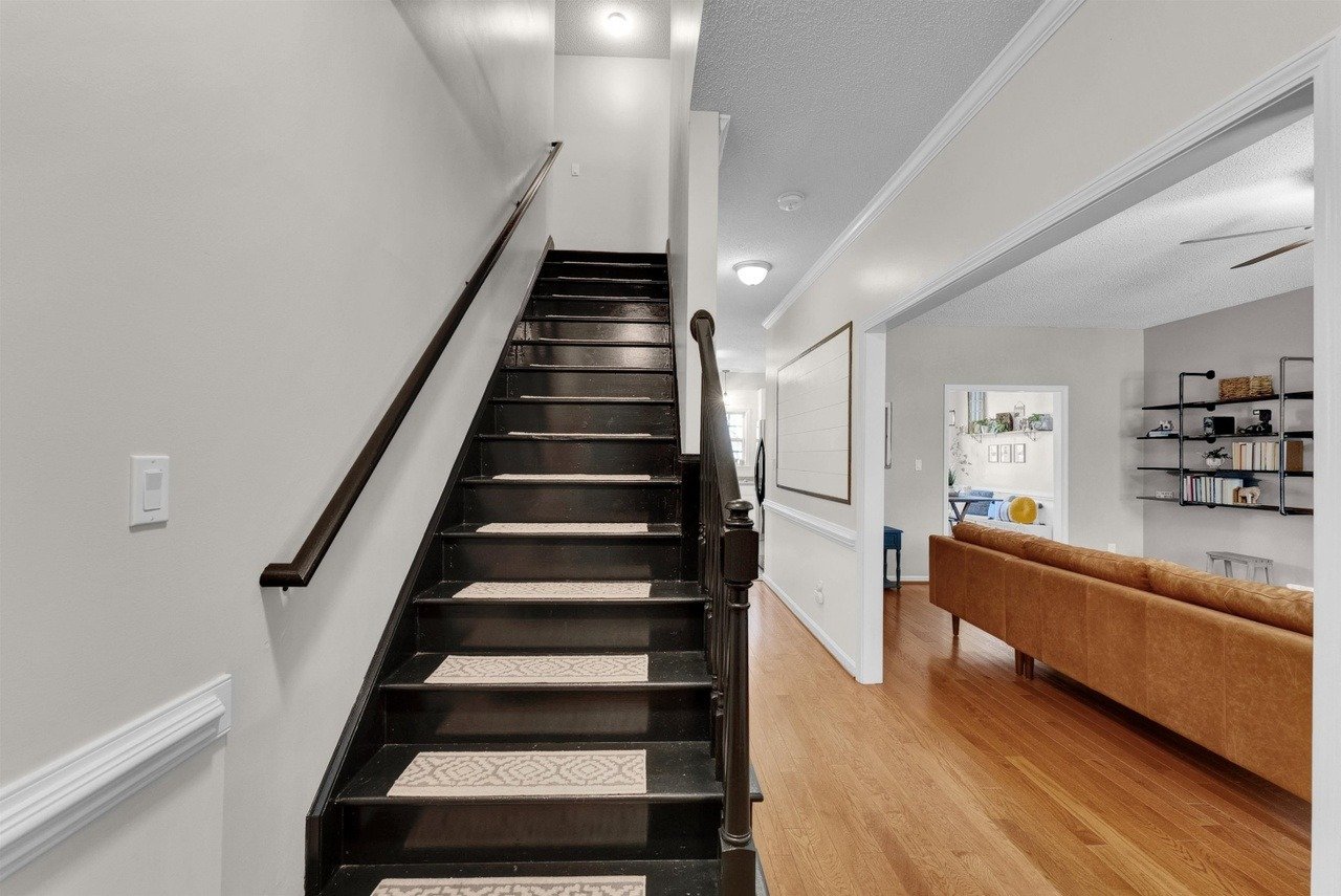 519 Kinsman Ct