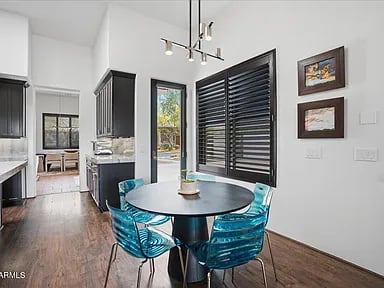 5311 E Gray Wolf Trail