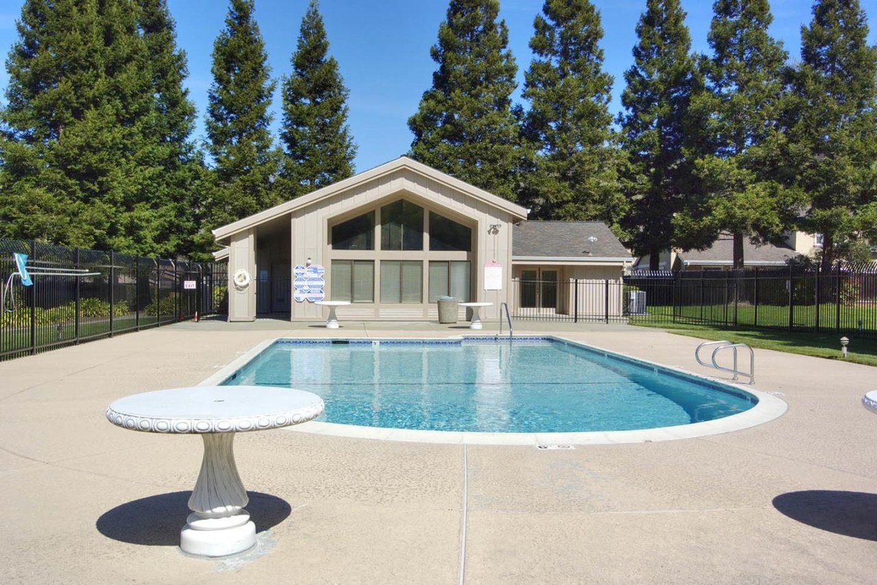 6 Sandpebble Ct
